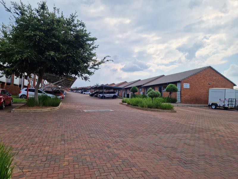 2 Bedroom Property for Sale in Noordwyk Gauteng