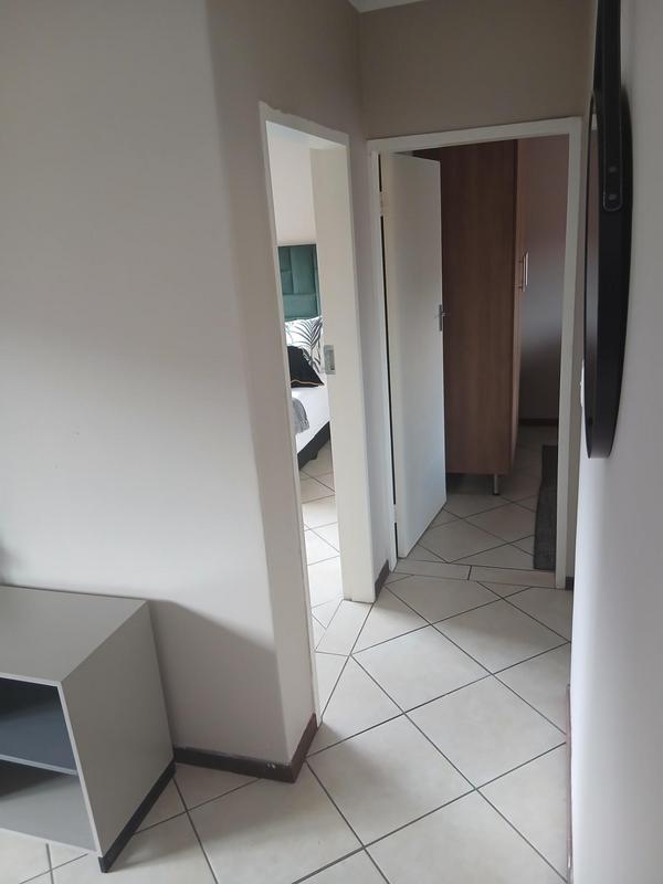 2 Bedroom Property for Sale in Noordwyk Gauteng