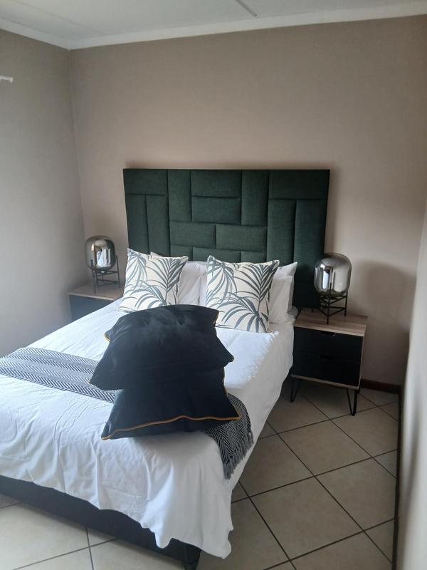 2 Bedroom Property for Sale in Noordwyk Gauteng