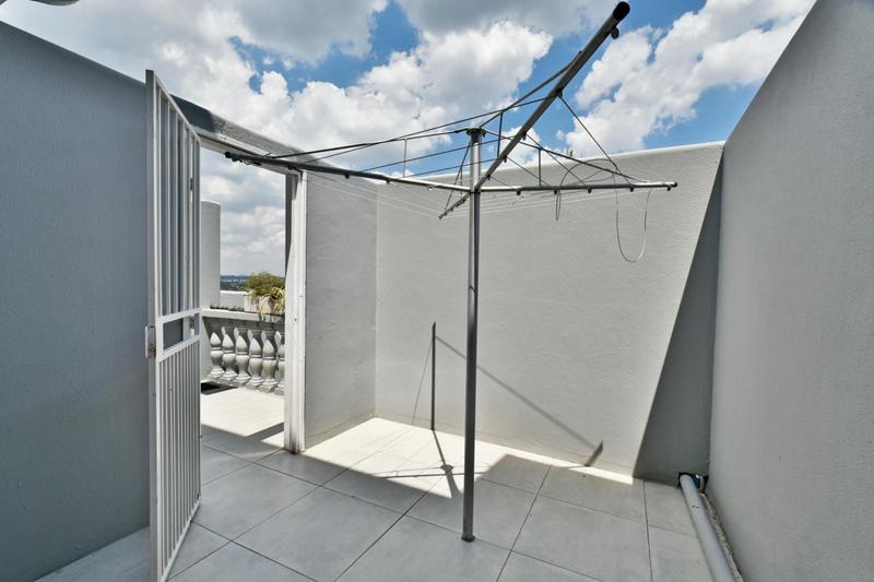 4 Bedroom Property for Sale in Randpark Ridge Gauteng