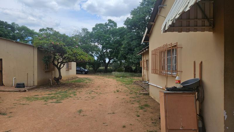 4 Bedroom Property for Sale in Lusthof Gauteng