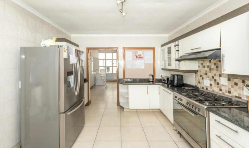 5 Bedroom Property for Sale in Dowerglen Gauteng