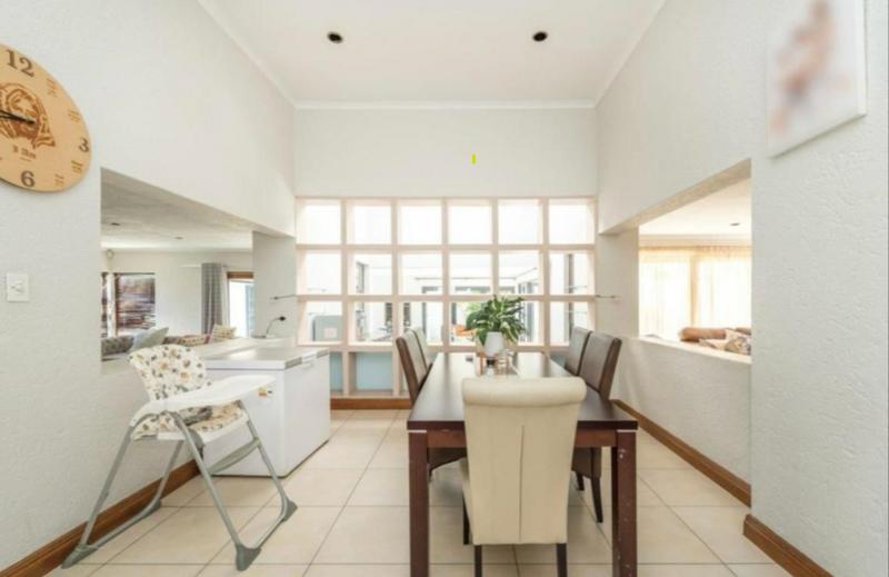 5 Bedroom Property for Sale in Dowerglen Gauteng