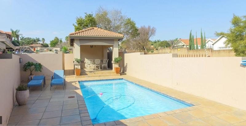 2 Bedroom Property for Sale in Dowerglen Gauteng