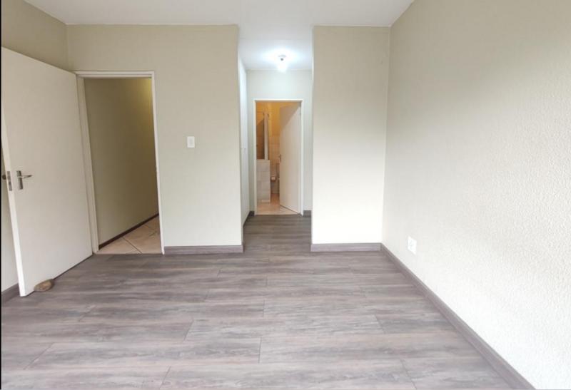 2 Bedroom Property for Sale in Dowerglen Gauteng