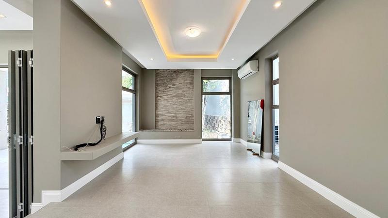 To Let 3 Bedroom Property for Rent in Bryanston West Gauteng