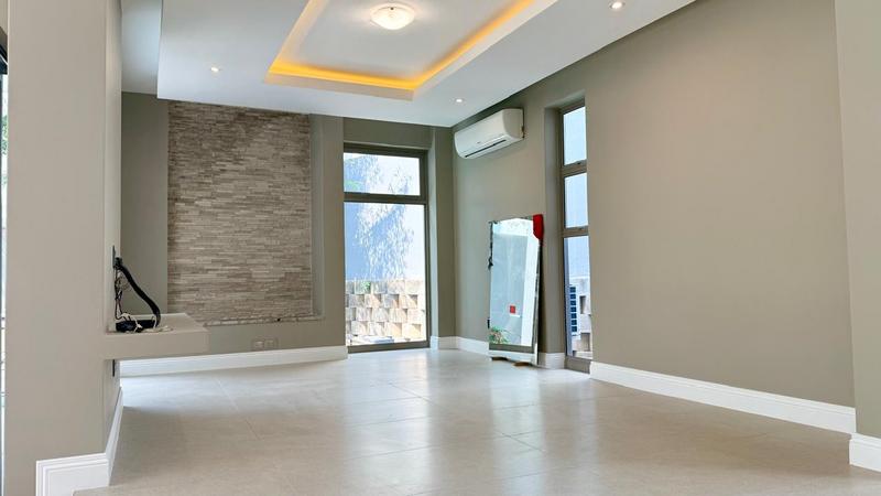 To Let 3 Bedroom Property for Rent in Bryanston West Gauteng