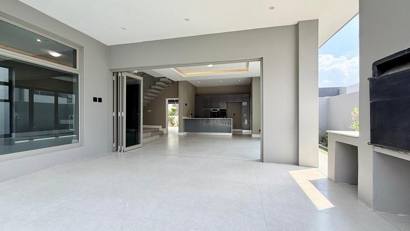 To Let 3 Bedroom Property for Rent in Bryanston West Gauteng