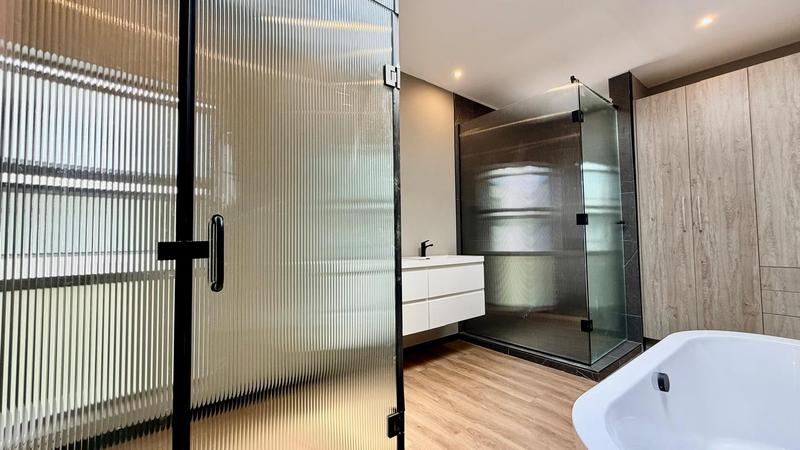 To Let 3 Bedroom Property for Rent in Bryanston West Gauteng