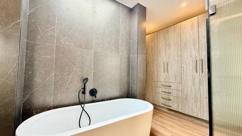 To Let 3 Bedroom Property for Rent in Bryanston West Gauteng