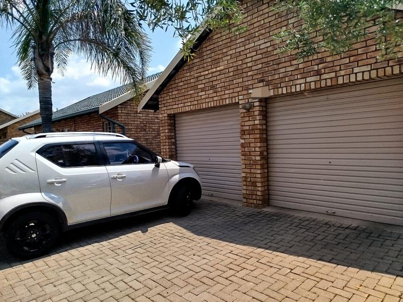 3 Bedroom Property for Sale in Amberfield Heights Gauteng