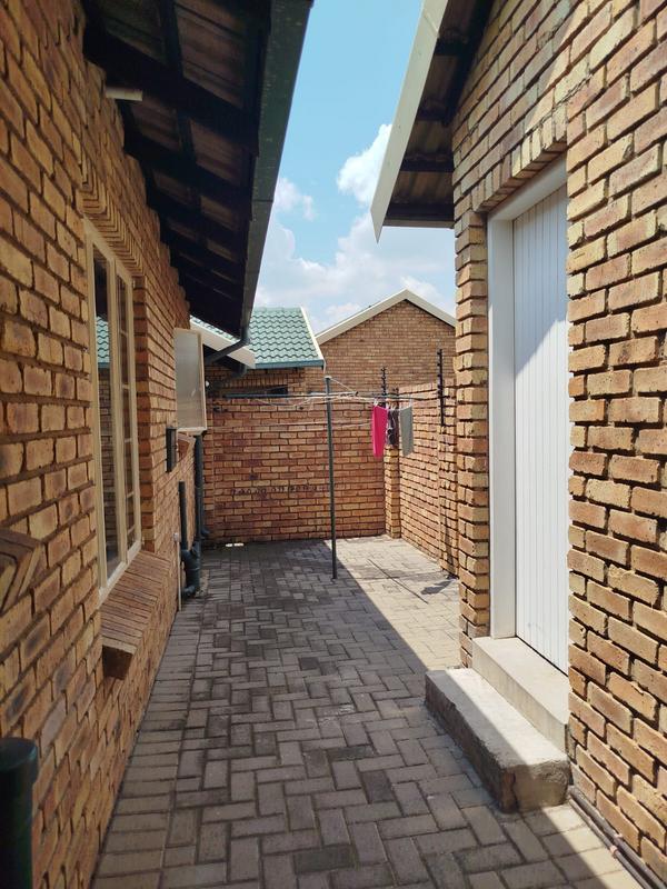 3 Bedroom Property for Sale in Amberfield Heights Gauteng