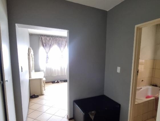 2 Bedroom Property for Sale in Sunnyrock Gauteng