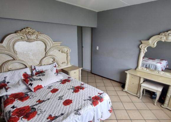 2 Bedroom Property for Sale in Sunnyrock Gauteng