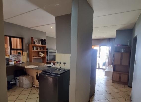 2 Bedroom Property for Sale in Sunnyrock Gauteng