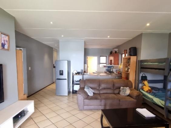2 Bedroom Property for Sale in Sunnyrock Gauteng