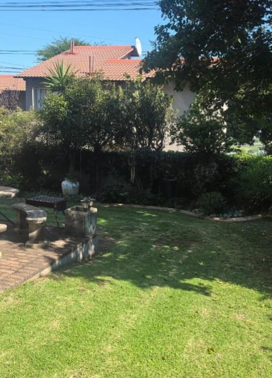 2 Bedroom Property for Sale in Sunnyrock Gauteng