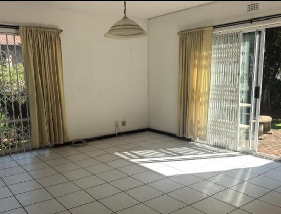 2 Bedroom Property for Sale in Sunnyrock Gauteng
