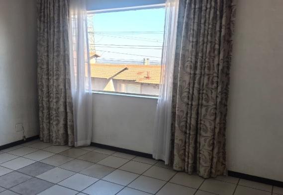 2 Bedroom Property for Sale in Sunnyrock Gauteng