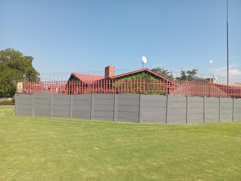 3 Bedroom Property for Sale in Vanderbijlpark CW 4 Gauteng