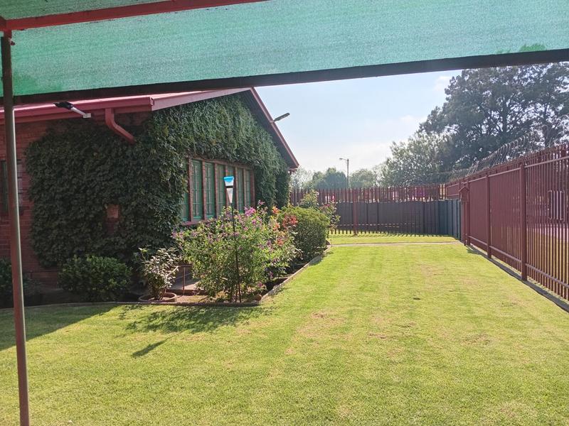 3 Bedroom Property for Sale in Vanderbijlpark CW 4 Gauteng