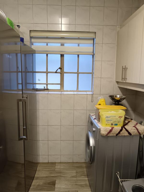 To Let 3 Bedroom Property for Rent in Eldoraigne Gauteng