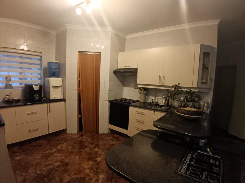 To Let 3 Bedroom Property for Rent in Eldoraigne Gauteng