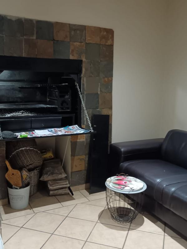 To Let 3 Bedroom Property for Rent in Eldoraigne Gauteng