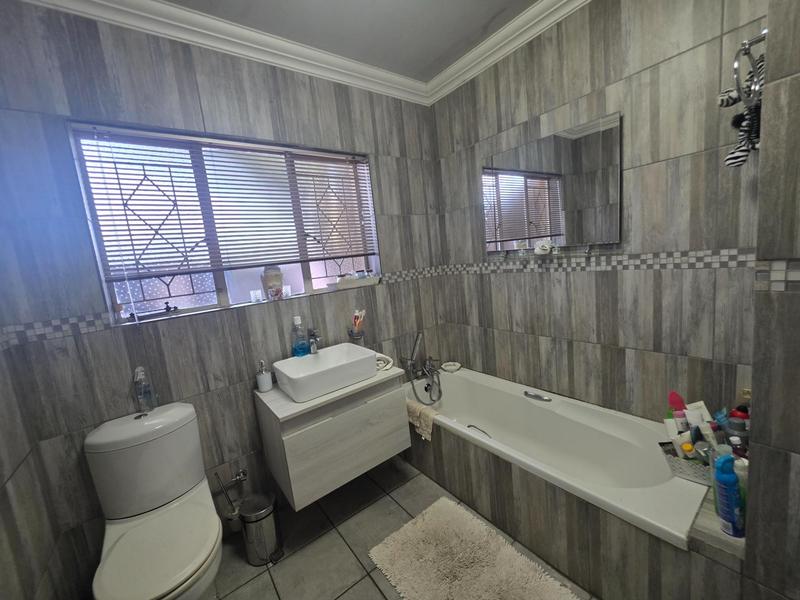 4 Bedroom Property for Sale in Parkrand Gauteng