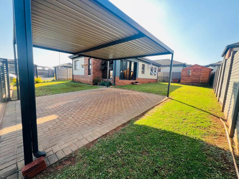 3 Bedroom Property for Sale in Lotus Gardens Gauteng