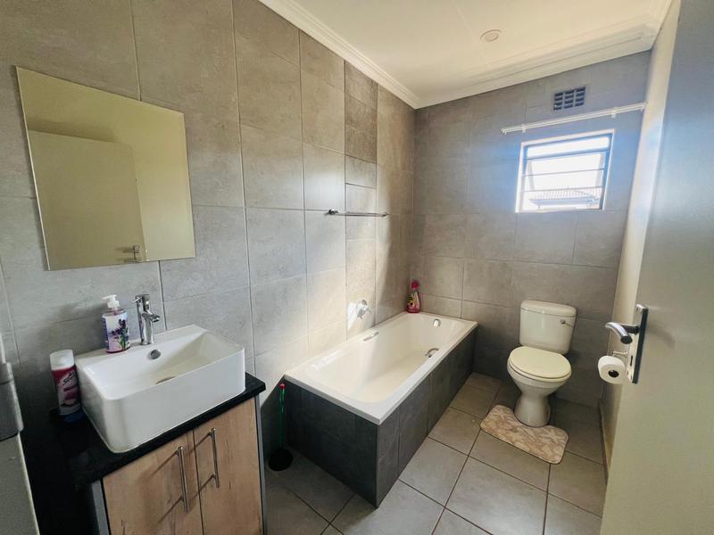 3 Bedroom Property for Sale in Lotus Gardens Gauteng