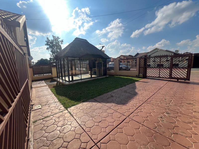 3 Bedroom Property for Sale in Mabopane Gauteng