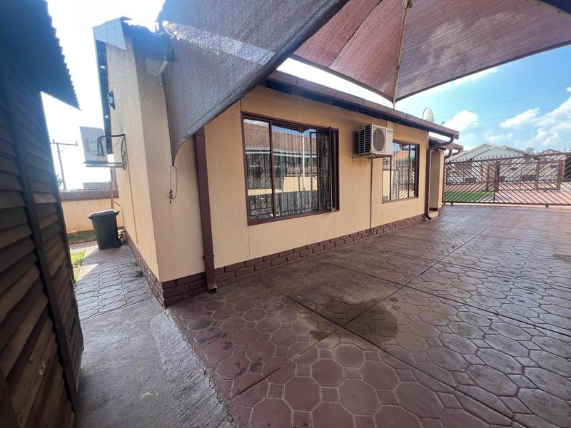 3 Bedroom Property for Sale in Mabopane Gauteng