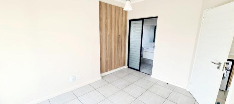 To Let 1 Bedroom Property for Rent in Waterfall Gauteng