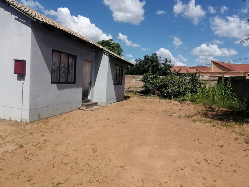 2 Bedroom Property for Sale in Soshanguve GG Gauteng