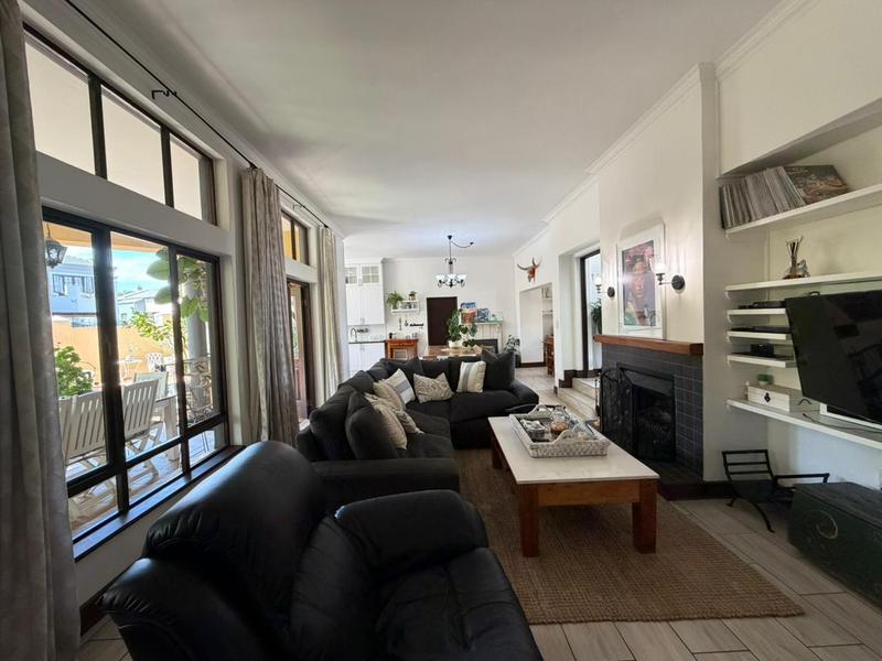 4 Bedroom Property for Sale in Blue Valley Golf Estate Gauteng