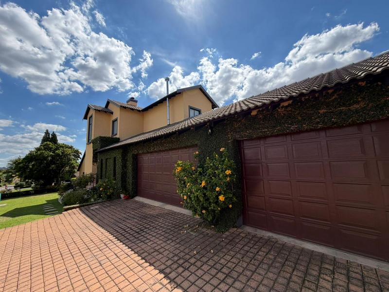 4 Bedroom Property for Sale in Blue Valley Golf Estate Gauteng