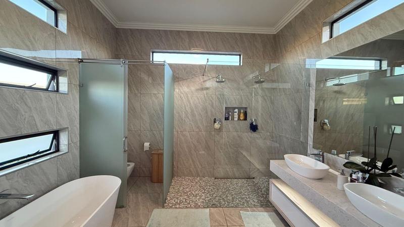 4 Bedroom Property for Sale in Copperleaf Estate Gauteng