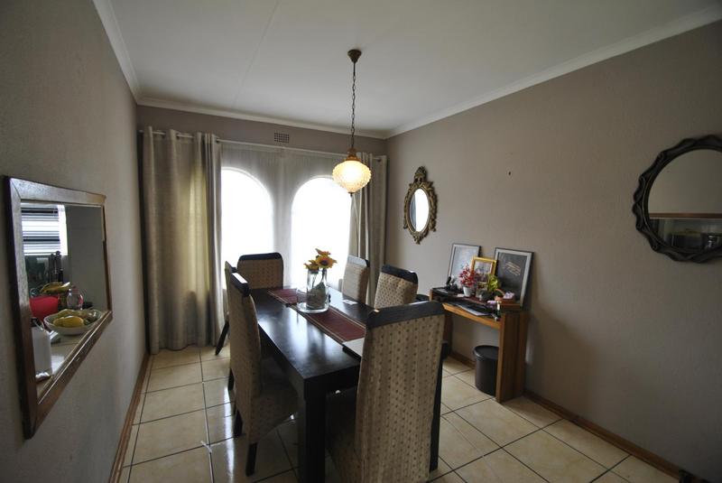 3 Bedroom Property for Sale in Dawn Park Gauteng