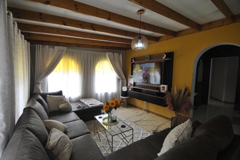 3 Bedroom Property for Sale in Dawn Park Gauteng