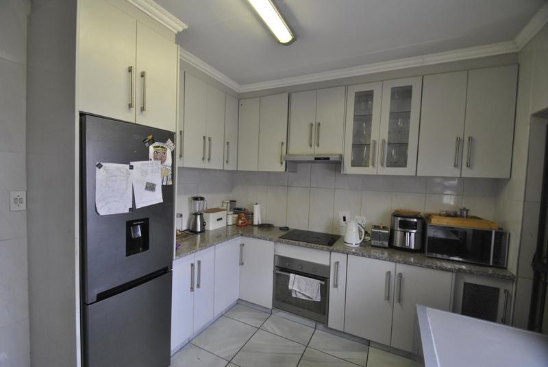 3 Bedroom Property for Sale in Dawn Park Gauteng