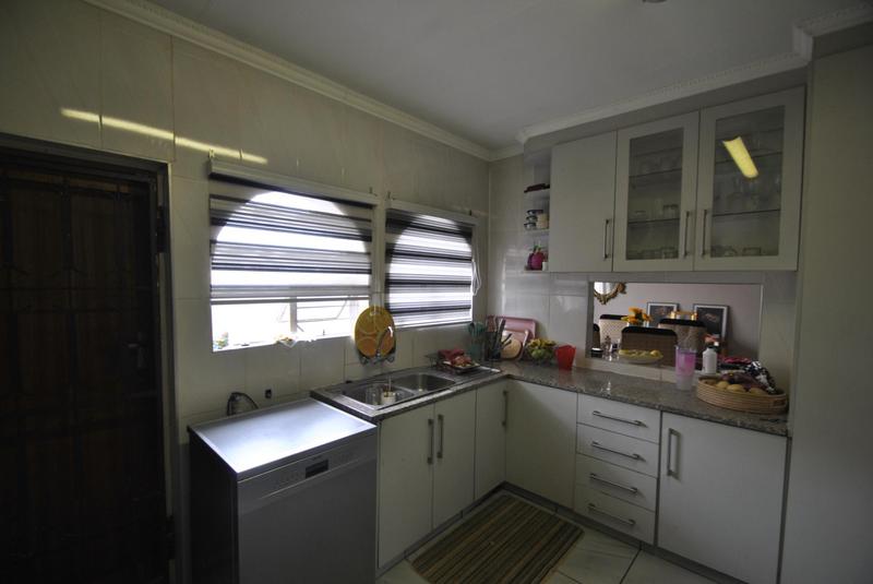 3 Bedroom Property for Sale in Dawn Park Gauteng