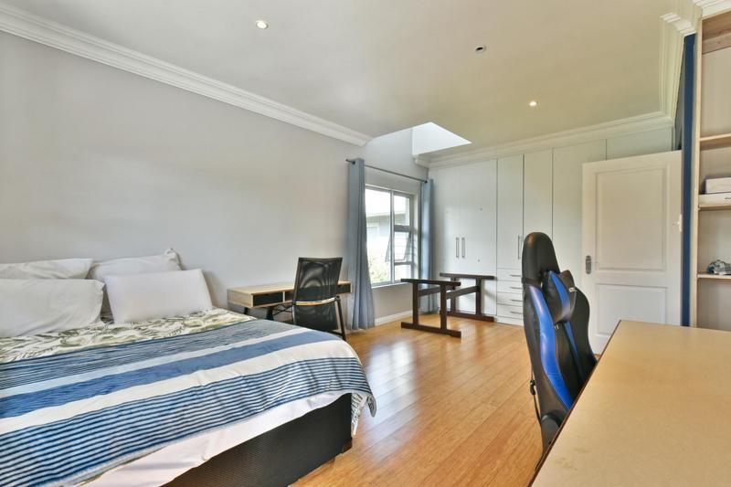 6 Bedroom Property for Sale in Emmarentia Gauteng