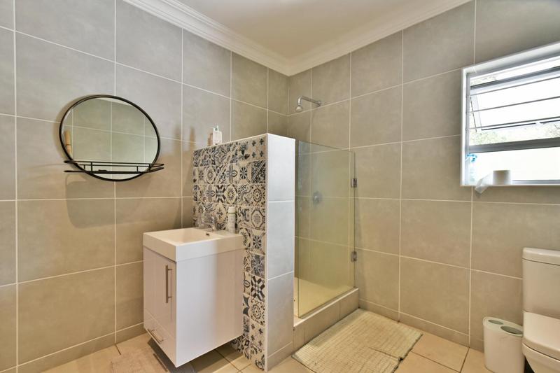 6 Bedroom Property for Sale in Emmarentia Gauteng