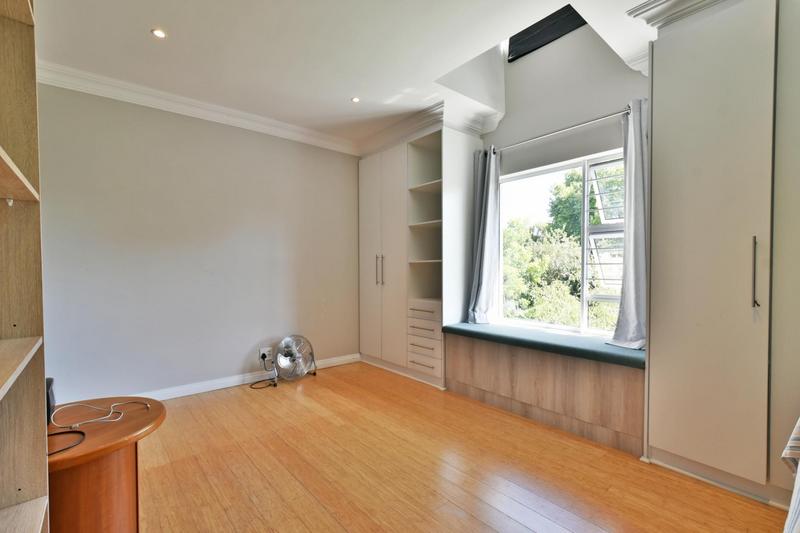 6 Bedroom Property for Sale in Emmarentia Gauteng