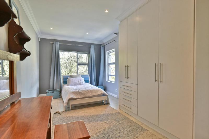 6 Bedroom Property for Sale in Emmarentia Gauteng