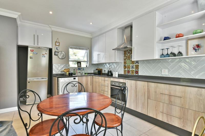 6 Bedroom Property for Sale in Emmarentia Gauteng