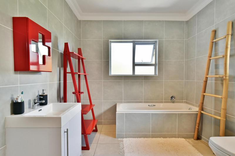 6 Bedroom Property for Sale in Emmarentia Gauteng