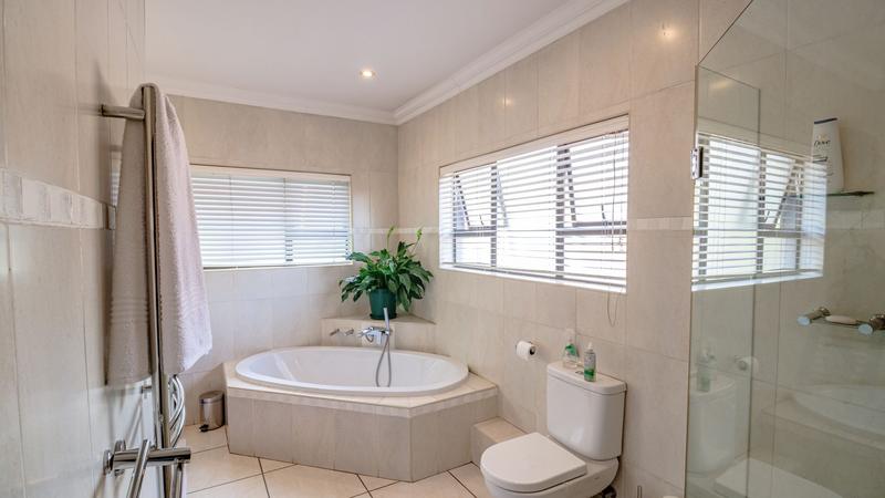 3 Bedroom Property for Sale in Midlands Estate Gauteng