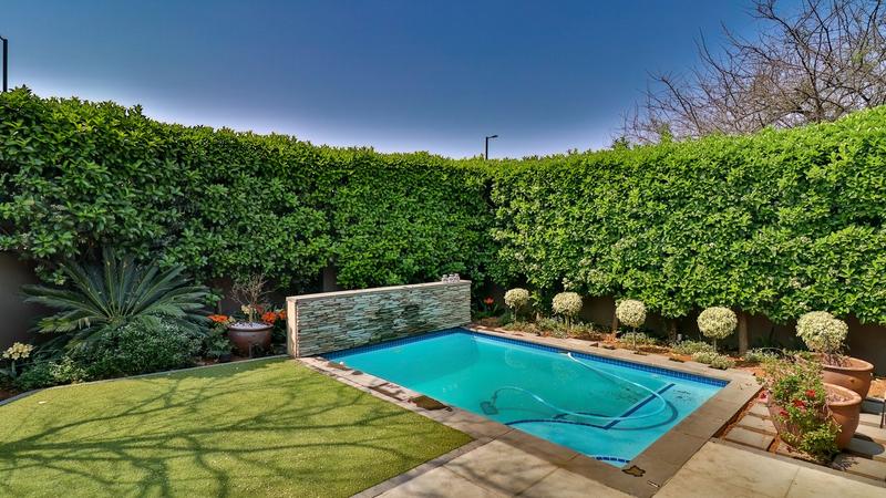 4 Bedroom Property for Sale in Midstream Ridge Gauteng